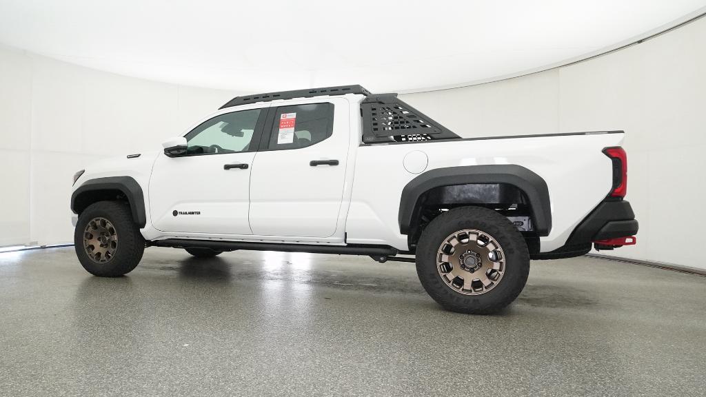 2025 Toyota Tacoma Trailhunter photo 3