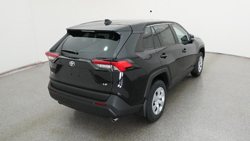 2025 Toyota RAV4 LE photo 4