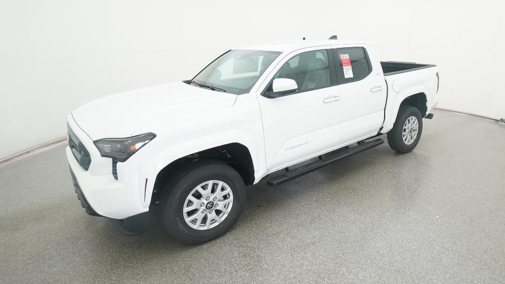 2025 Toyota Tacoma SR5 photo 4