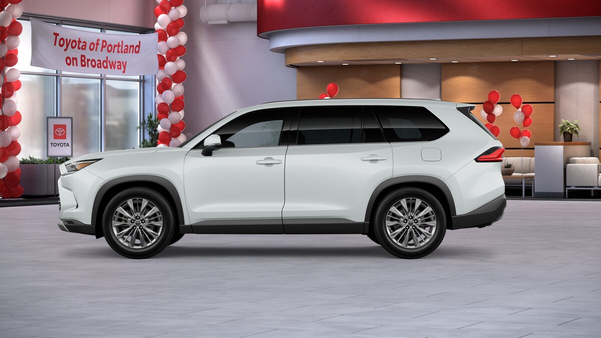 2026 Toyota Grand Highlander Platinum photo 3