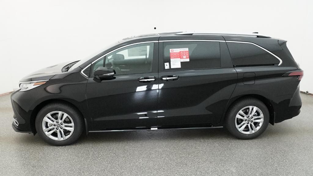 New 2026 Toyota Sienna Limited 7 PASSENGER