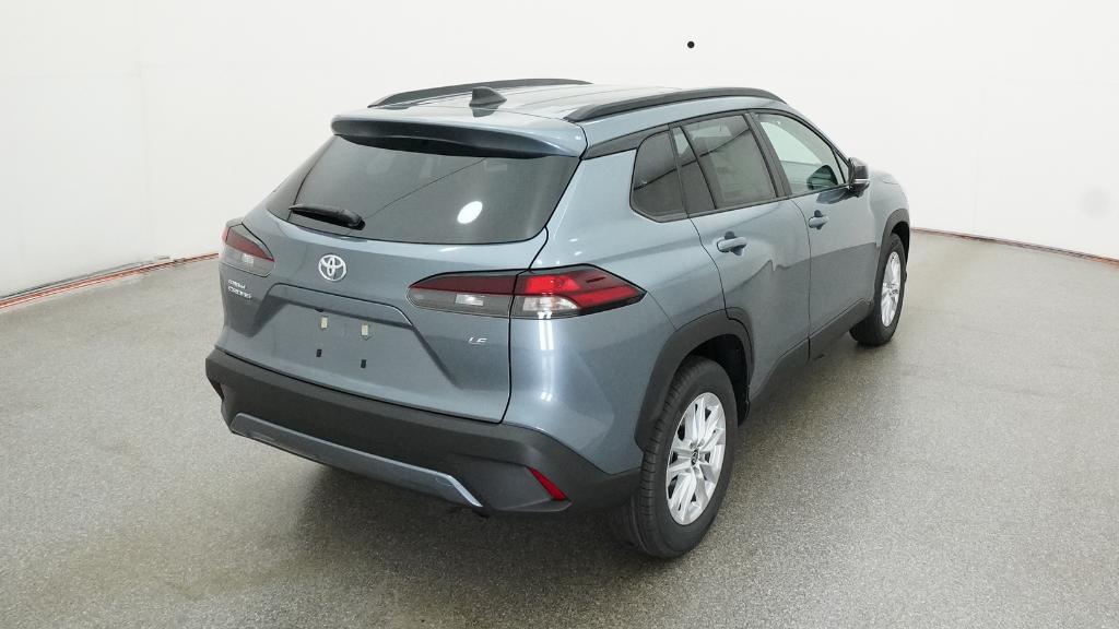 2026 Toyota Corolla Cross LE photo 3