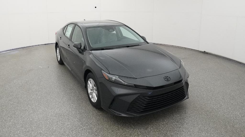 2026 Toyota Camry LE photo 4