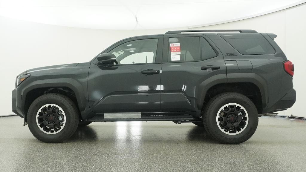 Used 2026 Toyota 4Runner SR5 (SR5 4WD (Natl)) SUV