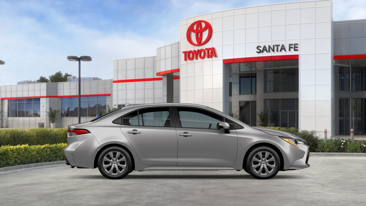 2026 Toyota Corolla LE - Photo 28