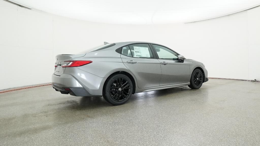 Used 2026 Toyota Camry SE Sedan