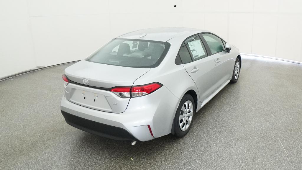 2026 Toyota Corolla LE photo 3