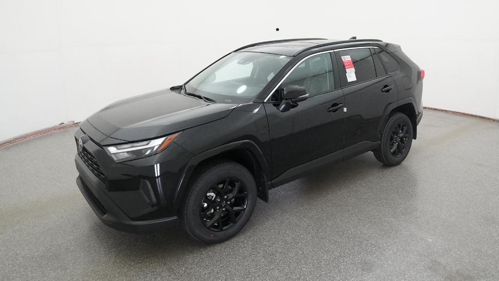 2025 Toyota RAV4 XLE's photo