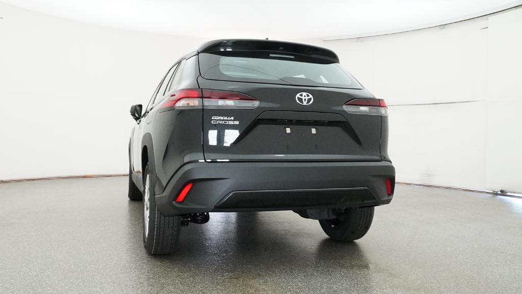 2026 Toyota Corolla Cross L photo 2