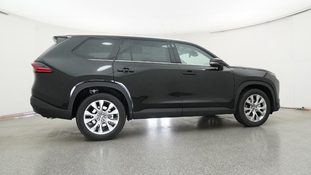 2026 Toyota Grand Highlander Limited photo 3