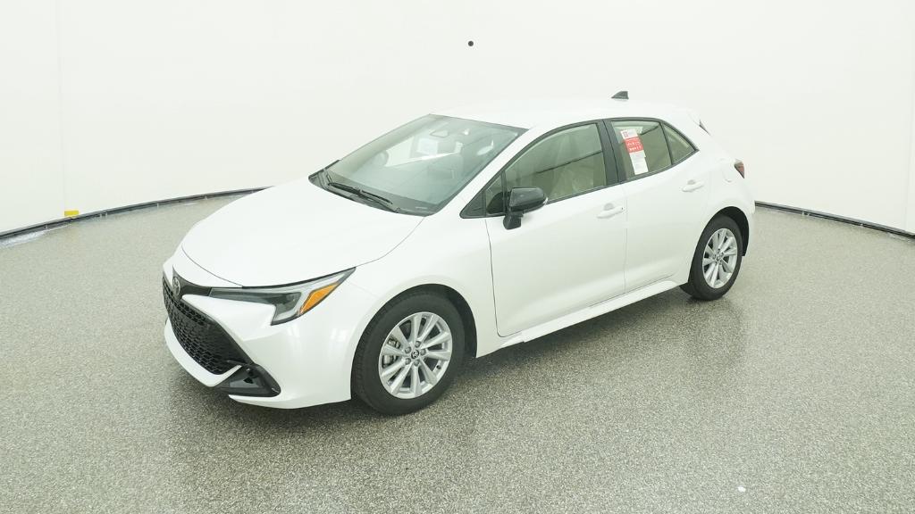 2026 Toyota Corolla Hatchback SE's photo