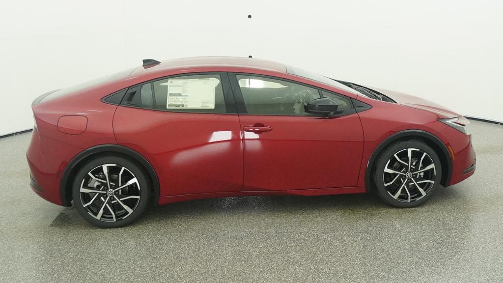2026 Toyota Prius Plug-in Hybrid XSE - Photo 11