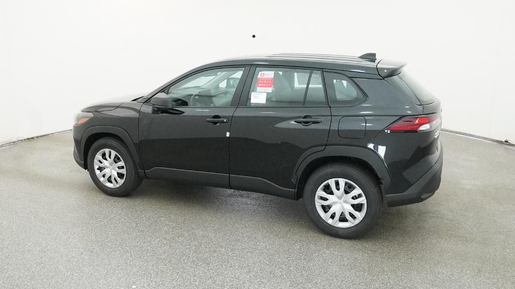 2026 Toyota Corolla Cross L photo 4