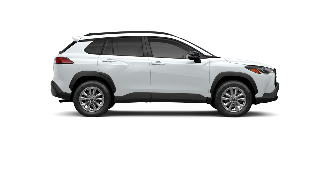 2025 Toyota Corolla Cross LE - Photo 12