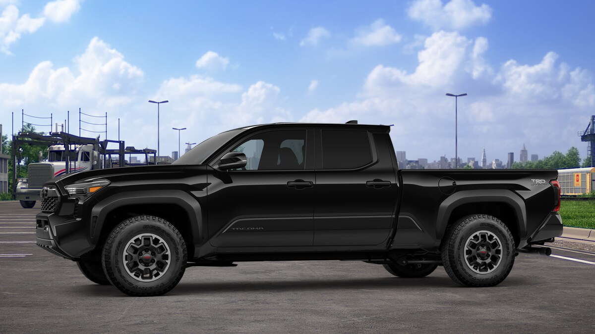 2026 Toyota Tacoma TRD Off-Road photo 3