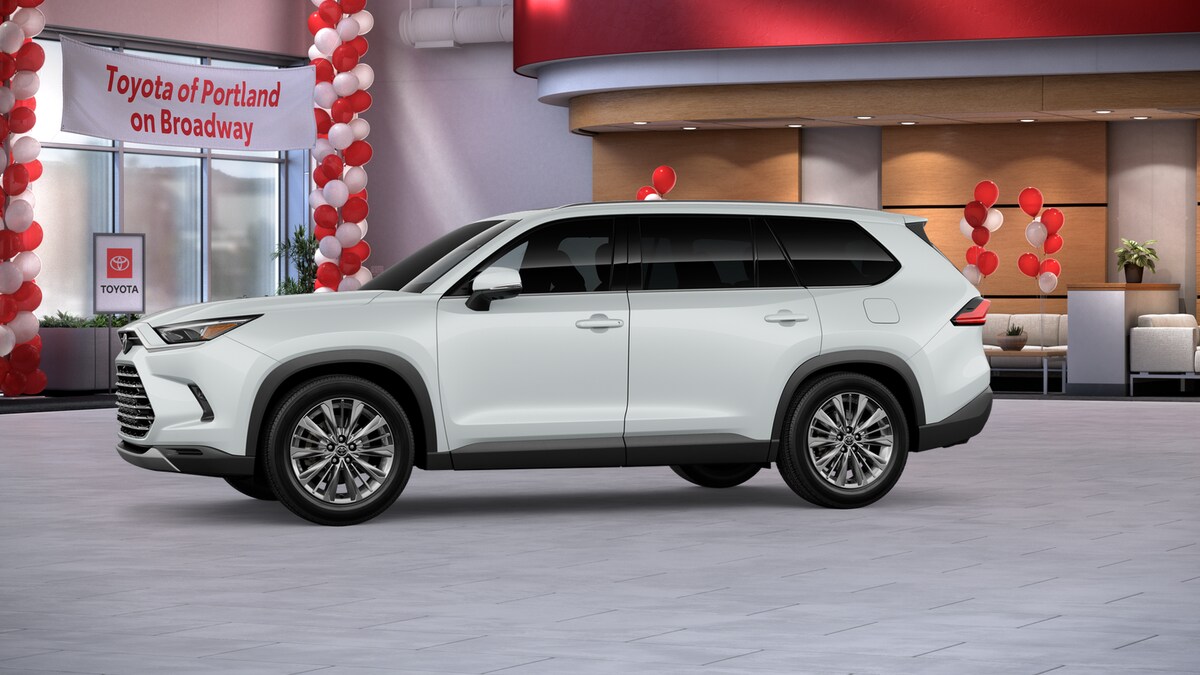 2026 Toyota Grand Highlander Platinum photo 2