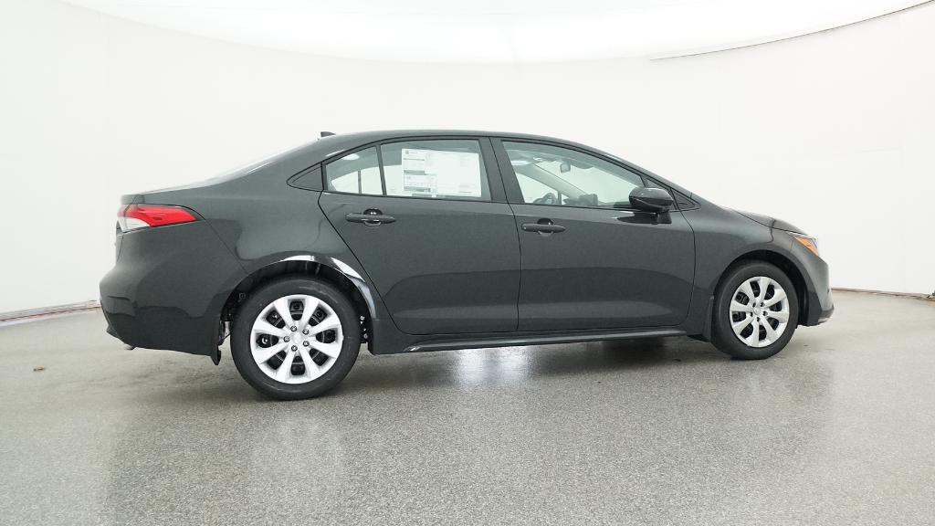 2026 Toyota Corolla LE photo 3