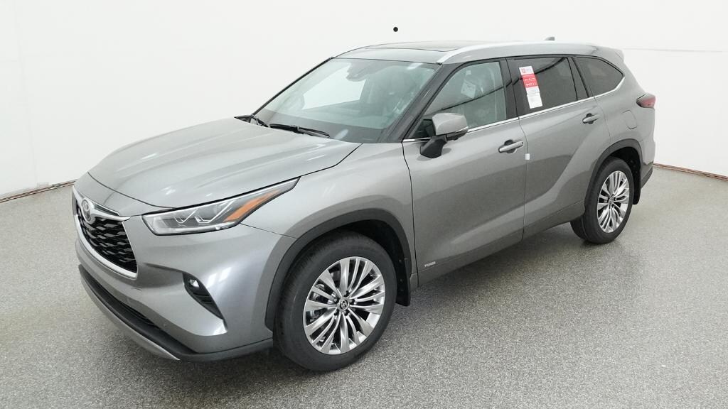 Used 2026 Toyota Highlander Hybrid Platinum SUV