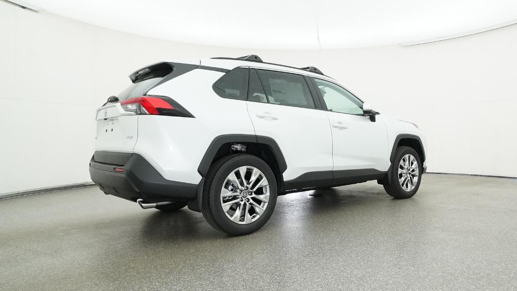 2025 Toyota RAV4 XLE Premium photo 4