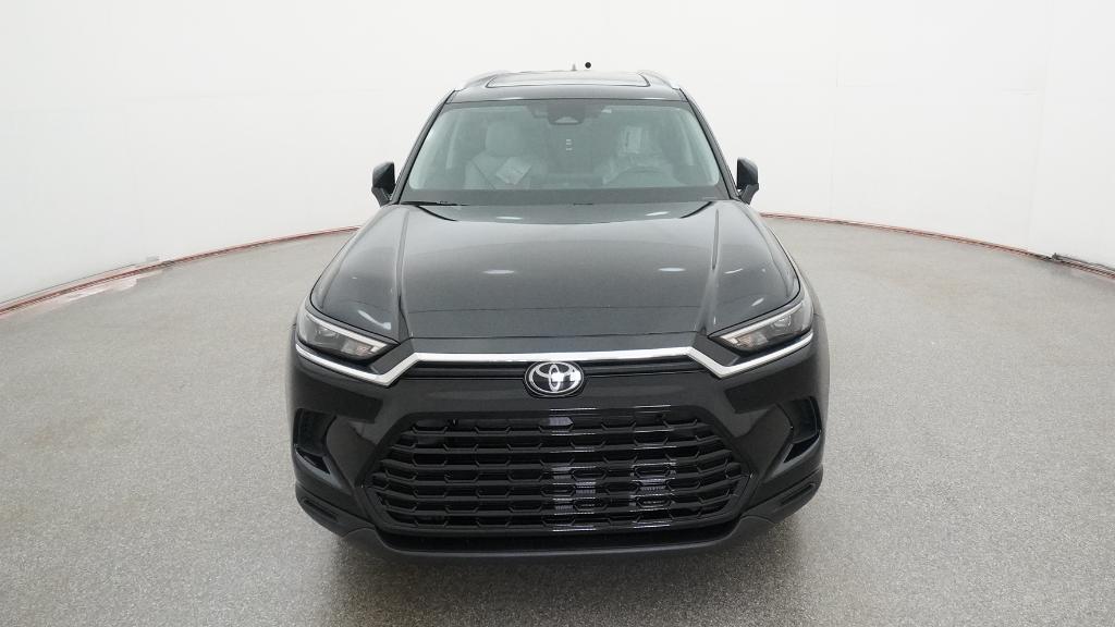 2026 Toyota Grand Highlander XLE photo 2