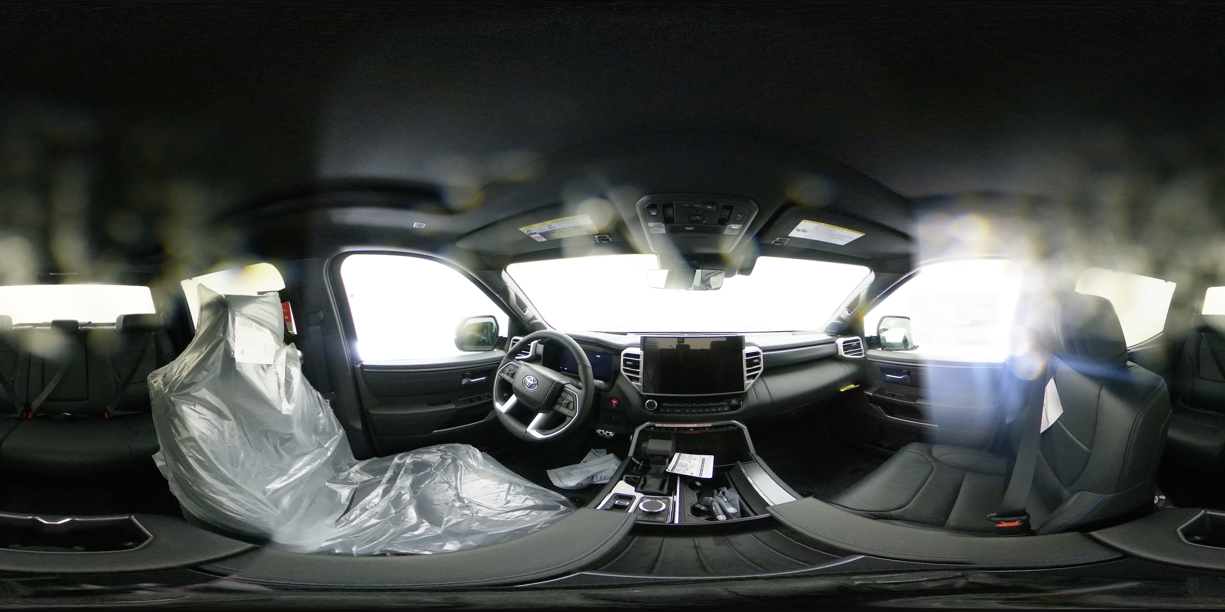 2025 Toyota Tundra Platinum - Photo 32