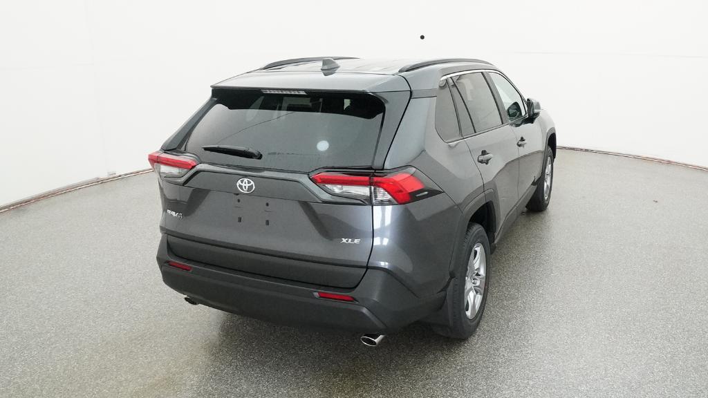 2025 Toyota RAV4 XLE photo 3