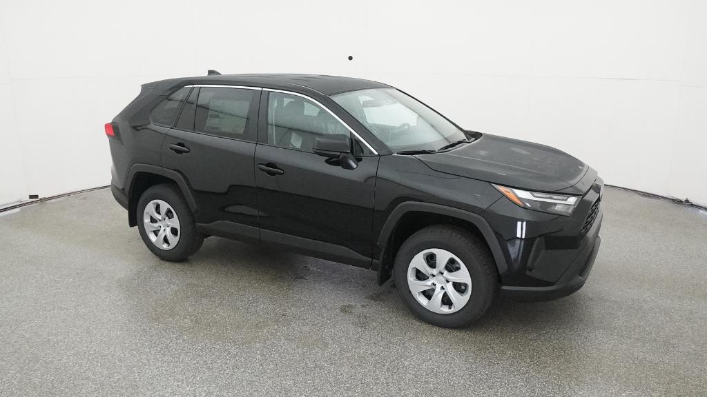 2025 Toyota RAV4 LE photo 4
