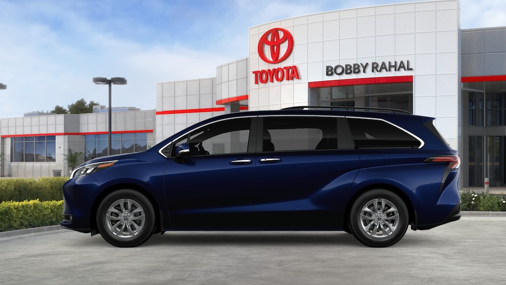New 2026 Toyota Sienna XLE 7 PASSENGER