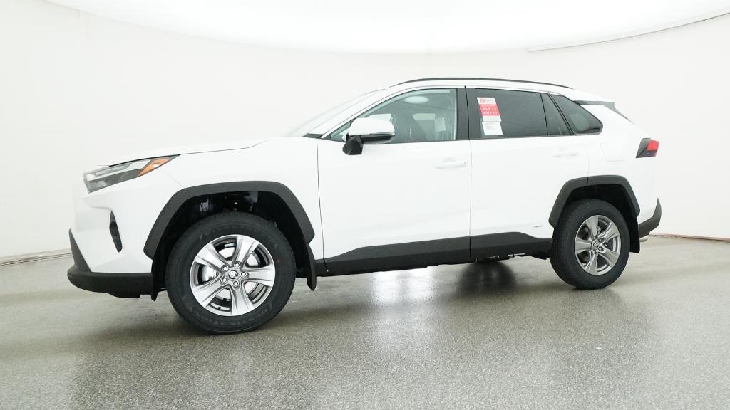 2025 Toyota RAV4 Hybrid XLE photo 2
