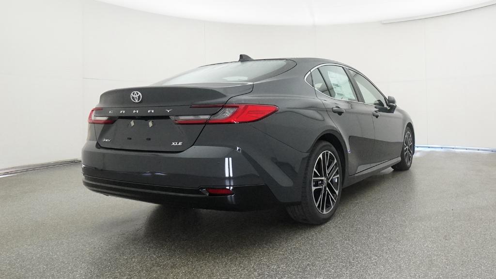 2026 Toyota Camry XLE photo 4