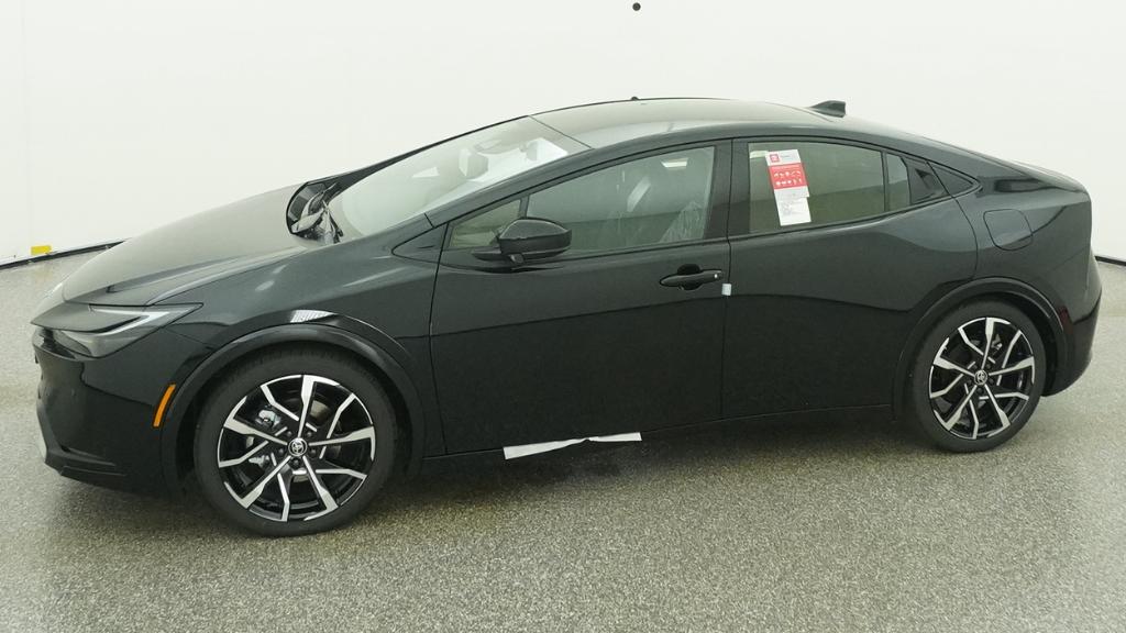 2026 Toyota Prius Plug-in Hybrid XSE Premium - Photo 28