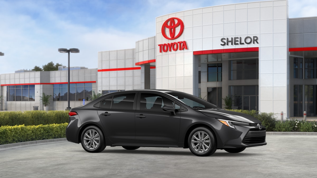 2026 Toyota Corolla LE - Photo 13