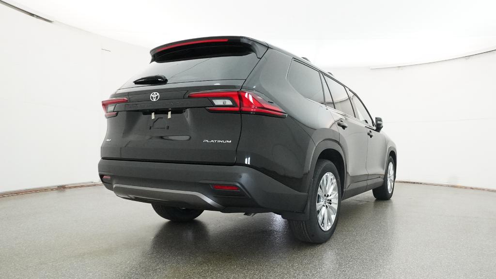 2026 Toyota Grand Highlander Platinum photo 2