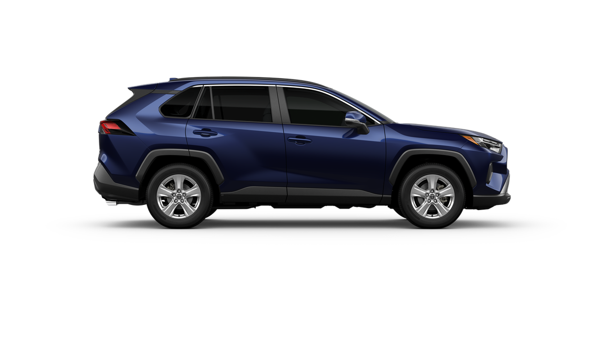 2025 Toyota RAV4 XLE photo 14