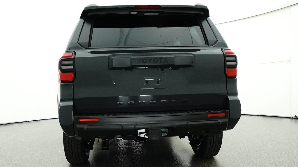 New 2026 Toyota 4Runner SR5 2WD SR5