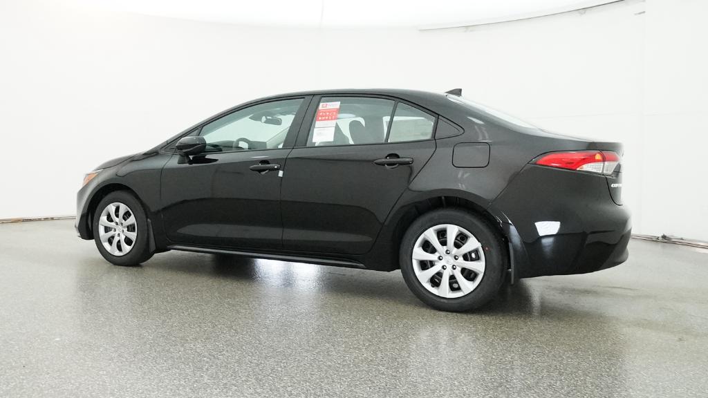 2026 Toyota Corolla LE photo 3