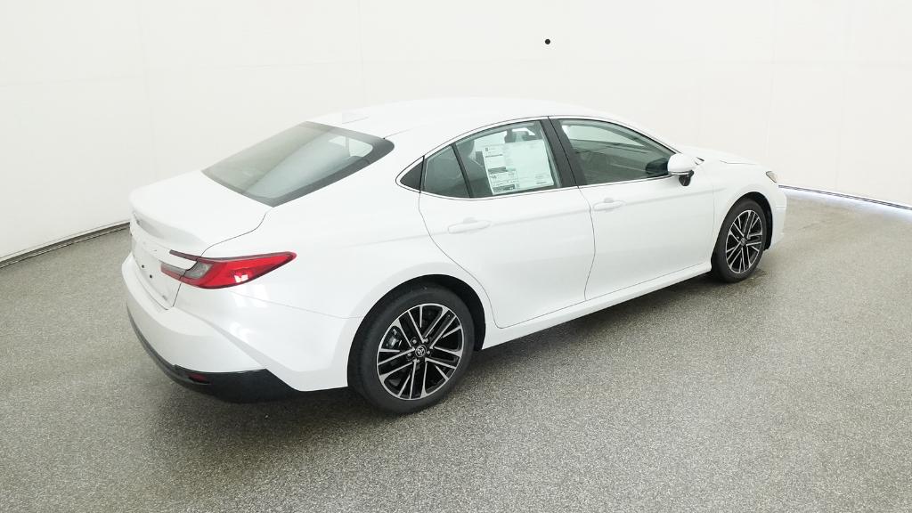 2026 Toyota Camry XLE photo 4