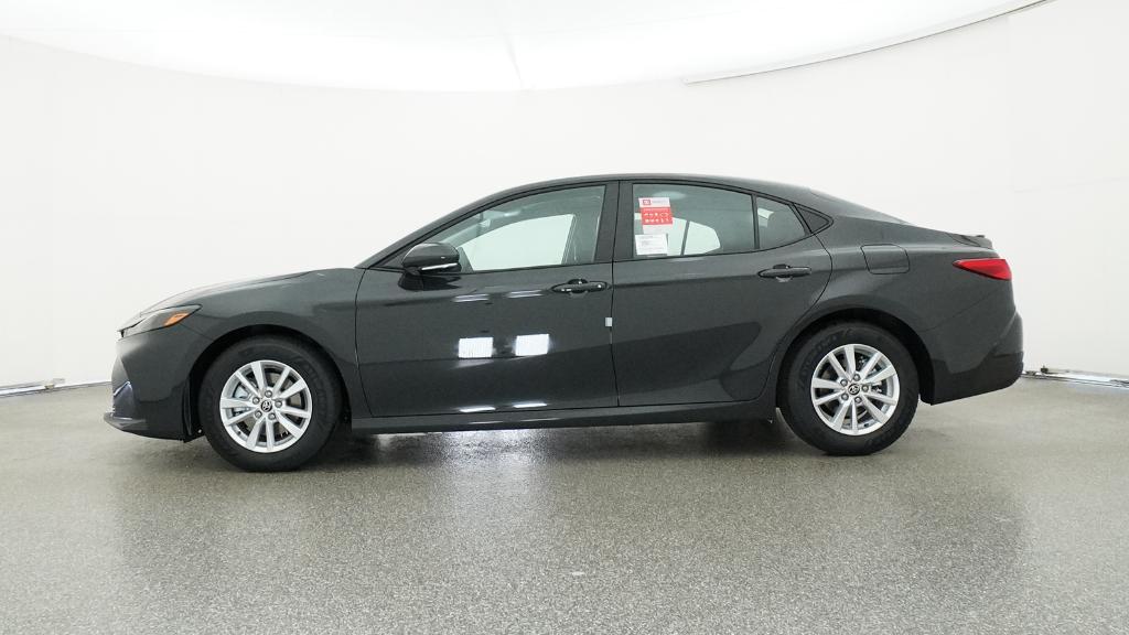 2026 Toyota Camry LE photo 2