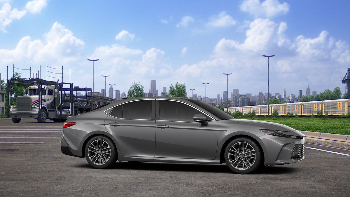2026 Toyota Camry XLE - Photo 13