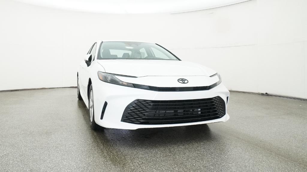 2026 Toyota Camry LE photo 2