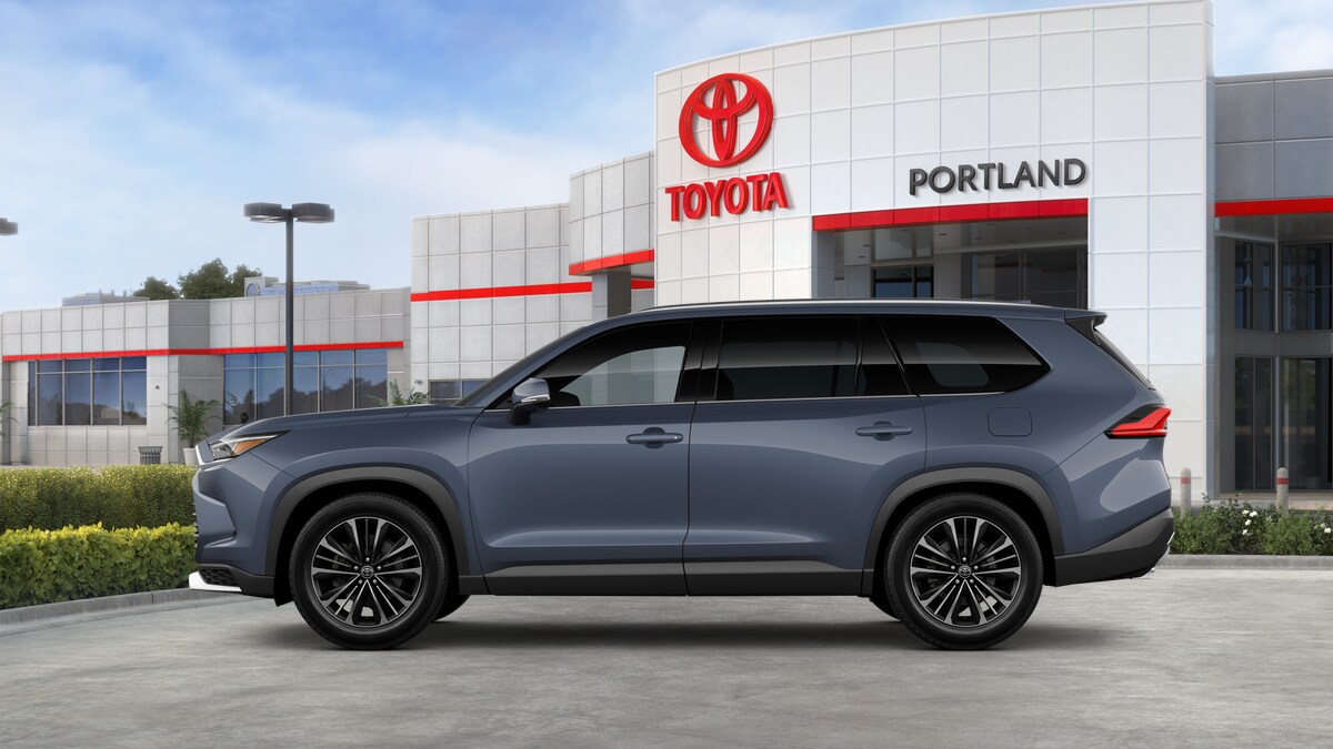 2025 Toyota Highlander Hybrid MAX Platinum photo 3