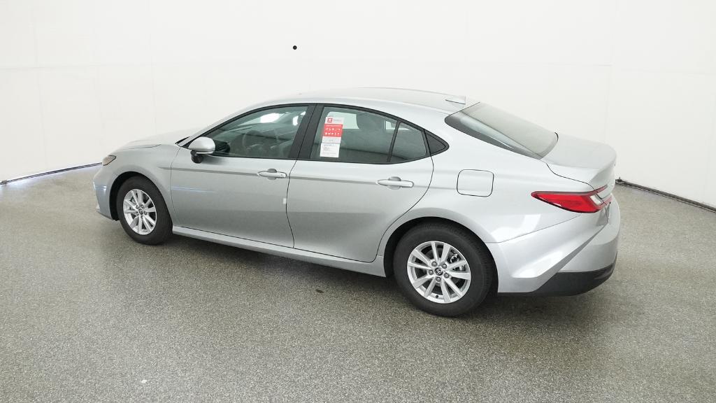 2026 Toyota Camry LE photo 3