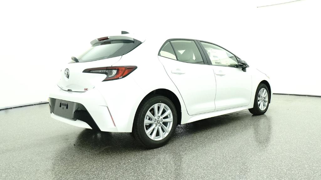 2026 Toyota Corolla SE photo 3