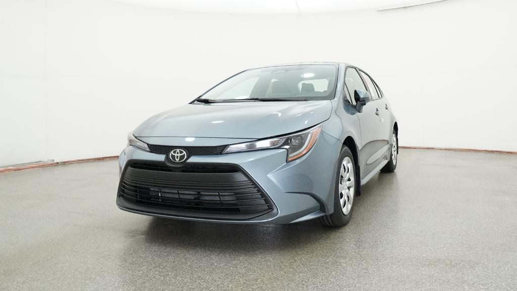 2026 Toyota Corolla LE photo 4