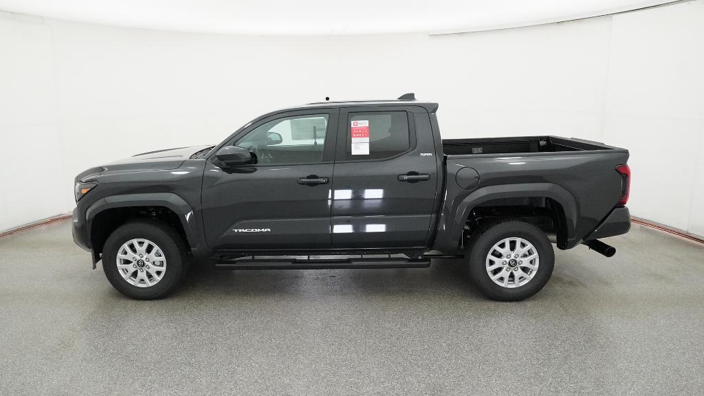 2025 Toyota Tacoma SR5 photo 7
