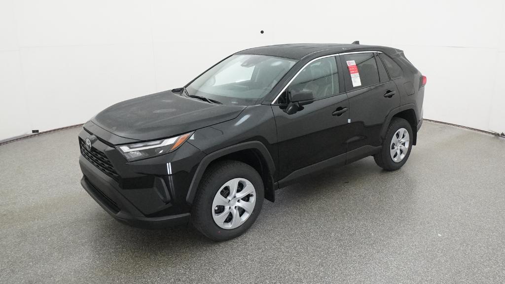 2025 Toyota RAV4 LE's photo