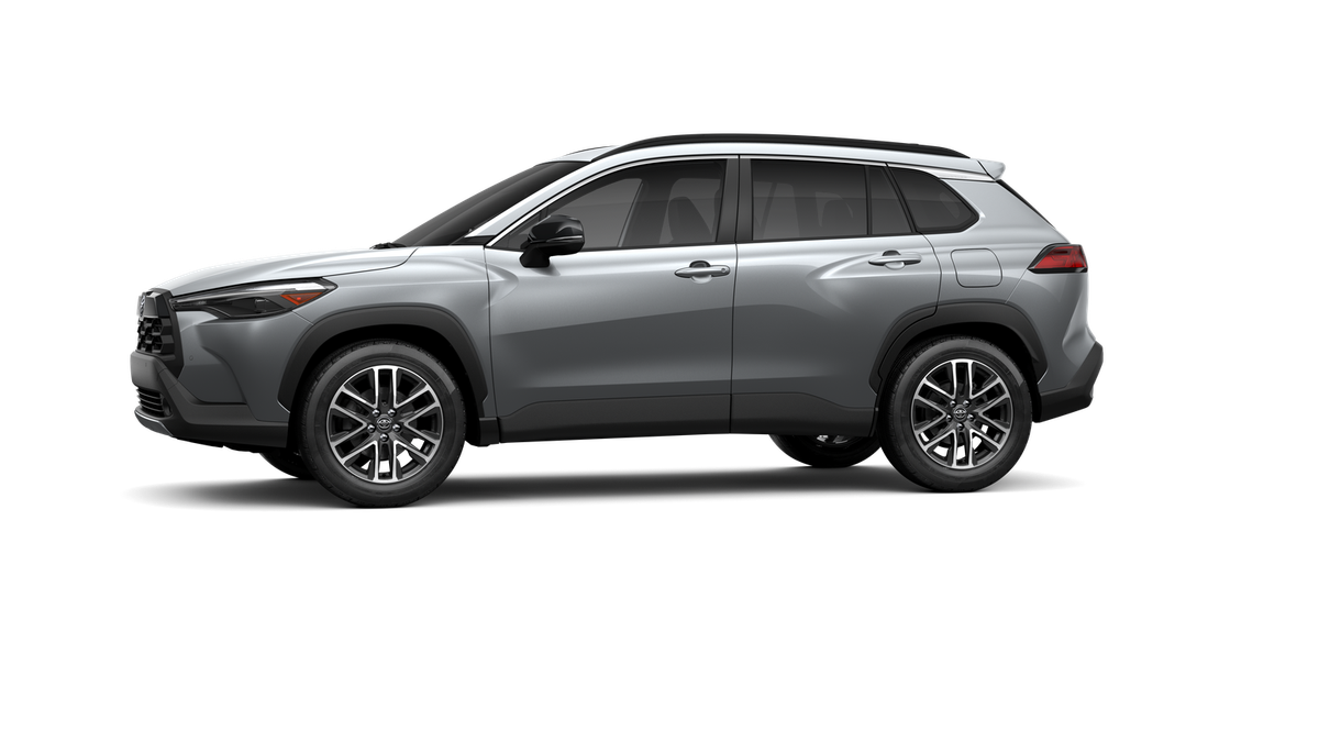 2026 Toyota Corolla Cross XLE photo 4
