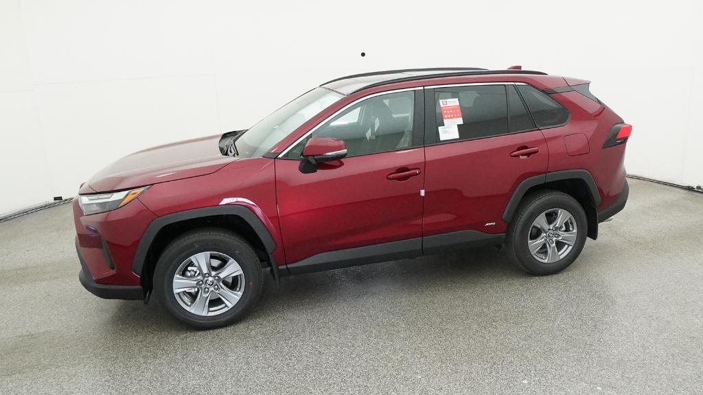 2025 Toyota RAV4 Hybrid XLE photo 4