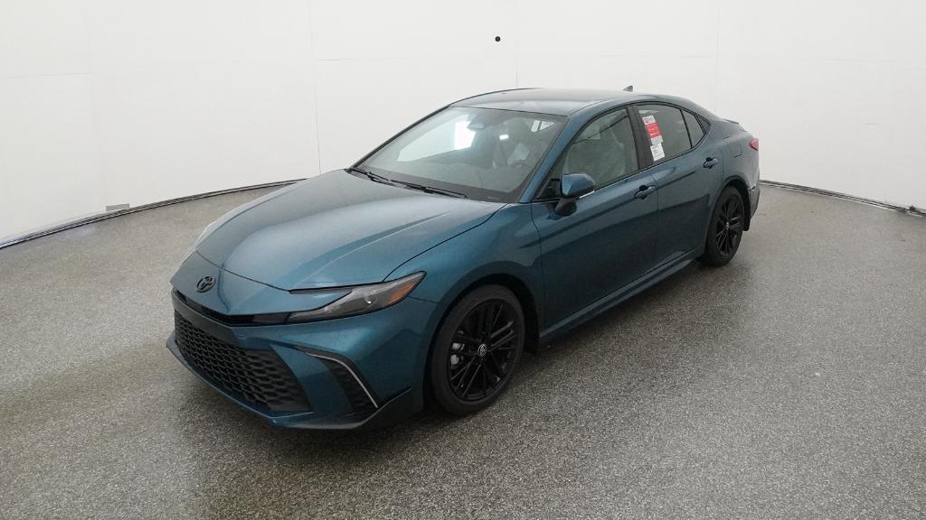 2026 Toyota Camry SE's photo