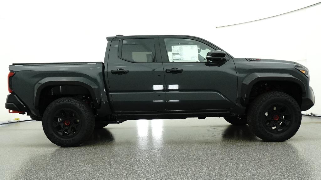 2026 Toyota Tacoma TRD Pro - Photo 38